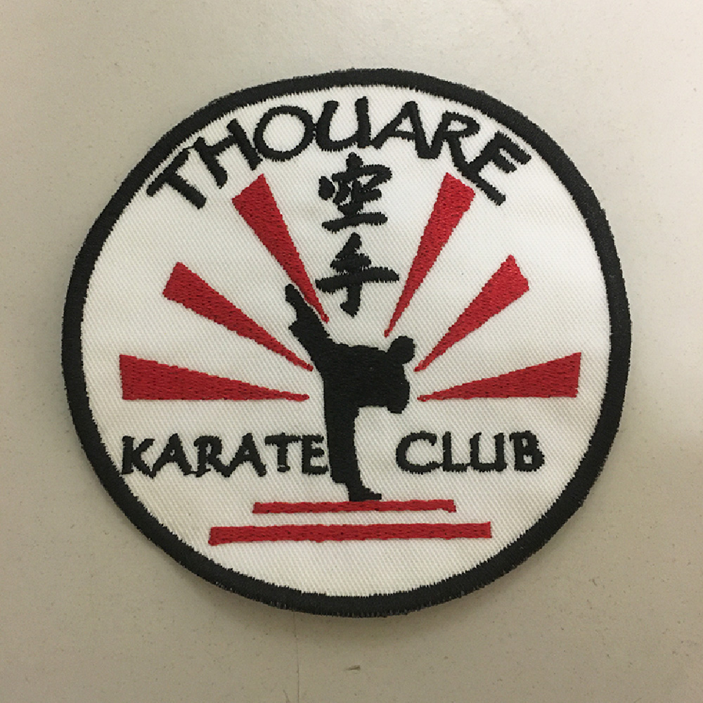 Ecusson à coudre brodé - Karaté Club de Thouaré